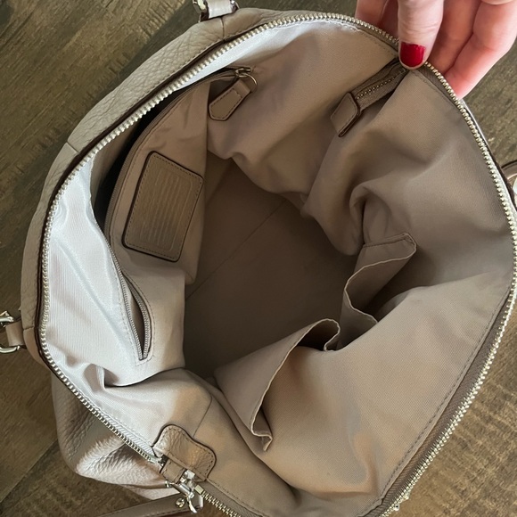 Coach Kelsey bag - creamy stone color - Picture 6 of 7